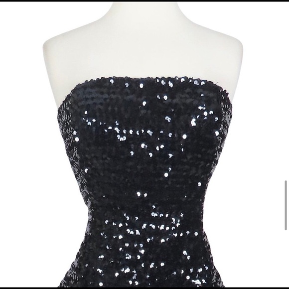 Dress - Picture 5 of 5